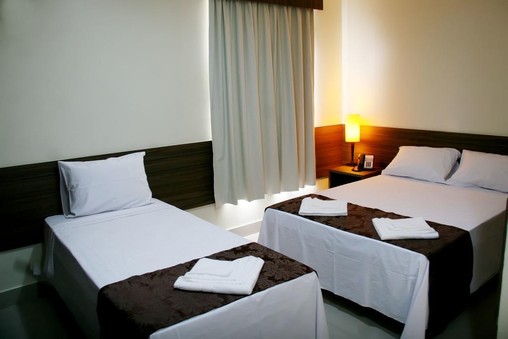 Hotel Belugi Goiânia Szoba fotó